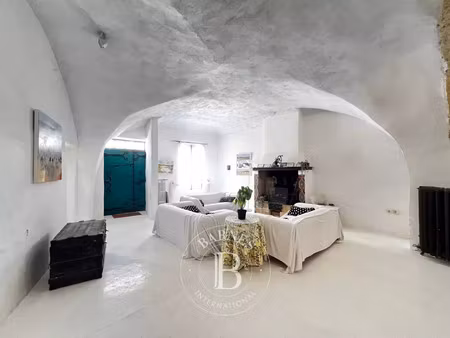 maison de luxe à vendre à aigues-vives