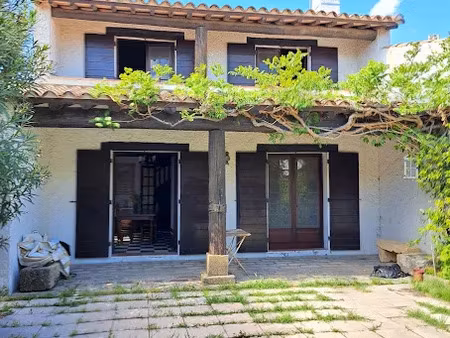 vente villa 6 pièces 151 m² à saintes-maries-de-la-mer (13460)  682 000 €