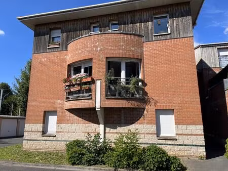 appartement 3 pièces de 80 m² - cousinerie