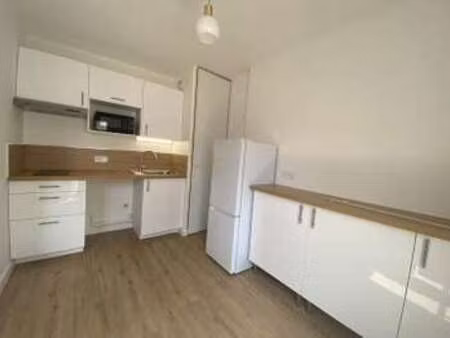 location appartement t1 meublé à angers saint-serge (49000) : à louer t1 meublé / 31m² ang