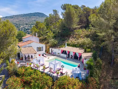vente villa 5 pièces 164 m² à colomars (06670)  785 000 €