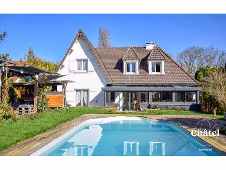 senlis-jardin-piscine-sous sol total-6 chambres-vivable de plain pied