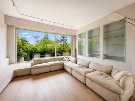 quartier lepoutre brugmann penthouse 1 chambre + jardin t