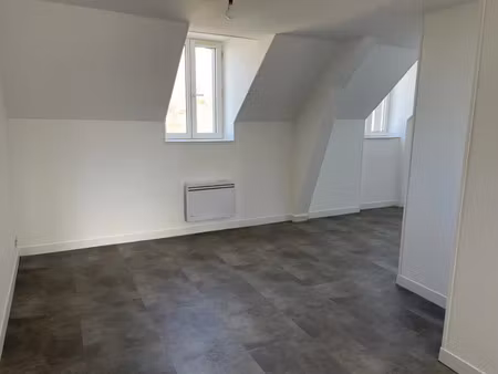location appartement 1 pièce 42 m² à la châtre-langlin (36170)