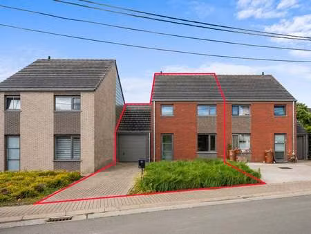 maison à louer à celles € 925 (lpx2m) - immo yes ! | zimmo