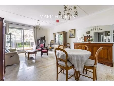 chantilly gare appartement 2 chambres -balcon