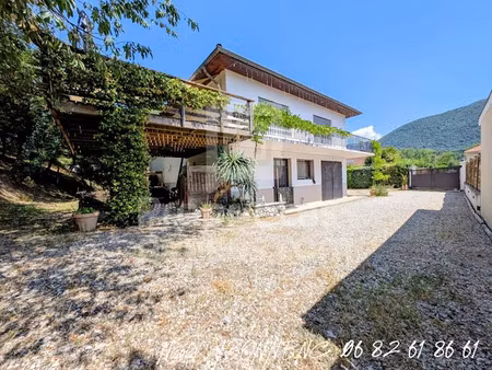 vente maison 6 pièces 153 m² à vif (38450)  485 000 €