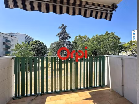 vente appartement 3 pièces 68 m² à pierre-benite (69310)  159 000 €
