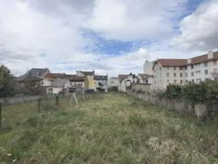 vente terrain à tarbes (65000) : à vendre / 911m² tarbes
