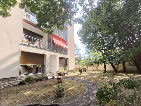 location appartement 5 pièces 93m²