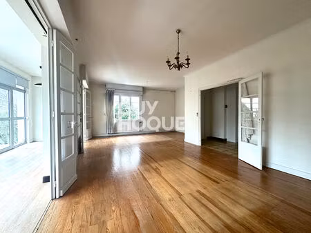 maison 5 pièces  saintes les arènes