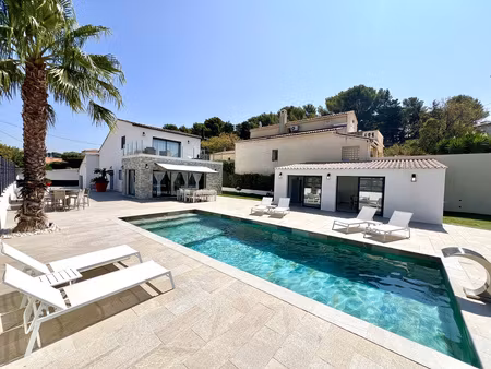 bien de prestige - propriété avec villa principale de 165m2  maison secondaire de 70m2  po