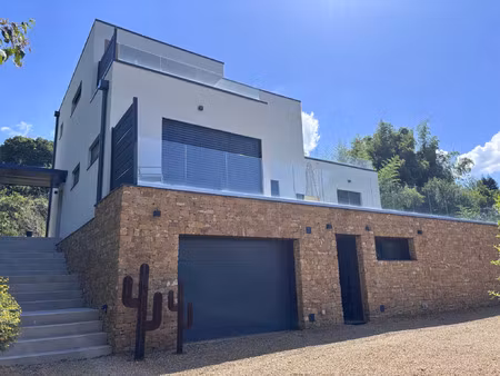 vente maison 7 pièces 182 m² saint-cyr-au-mont-d’or (69450)