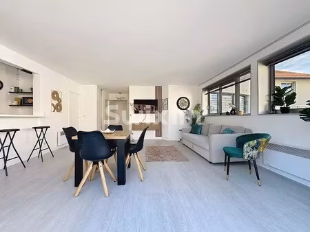 appartement meublé t3 de 71m² avec garage fermé  place de parking et cave !