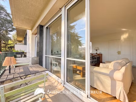 4 pièces de 79 74 m2 - balcon  cave et parking. suresnes