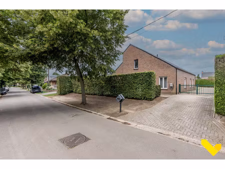 huis te koop in grobbendonk met 6 slaapkamers