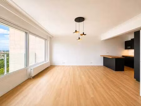 churchill : appartement 2 chambres + vue panoramique