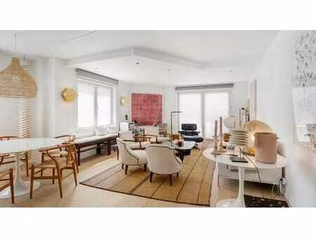 appartement design luxe avec double garage au cœur de kno...