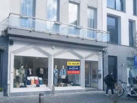 te huur – handelsgelijkvloers op toplocatie in mechelen