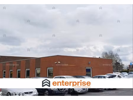 location local commercial