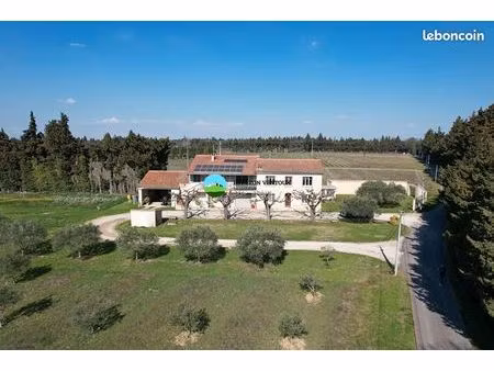 propriété 10 pièces 230 m²