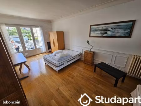 chambre 1 pièce 22 m²