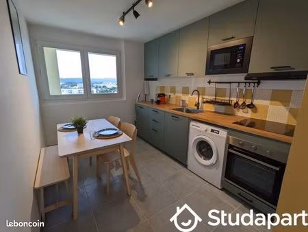 chambre 1 pièce 11 m²