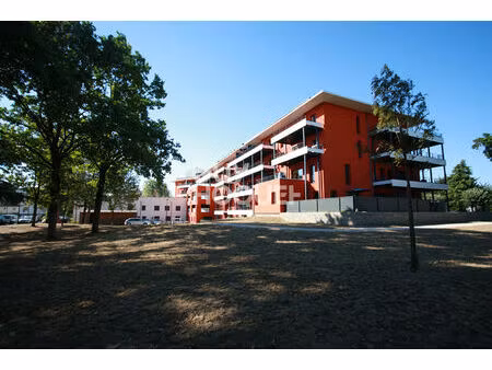 appartement 2 pièces à louer à fleury-les-aubrais  proche transports et écoles