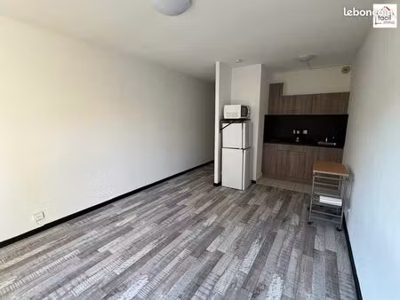 studio 1 pièce 26 m²