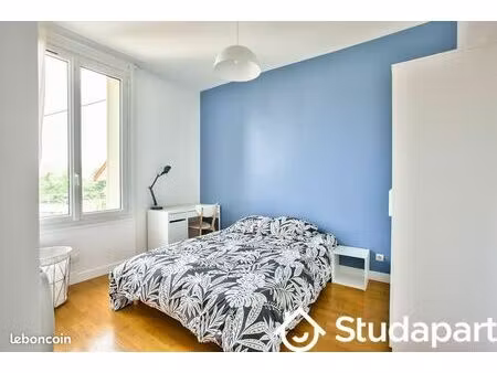 chambre 1 pièce 109 m²