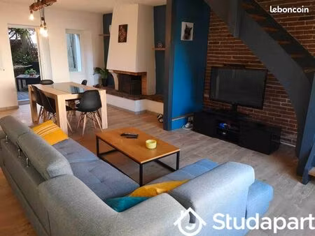 chambre 1 pièce 12 m²
