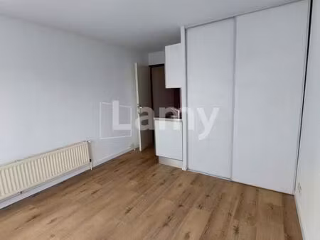 studio 1 pièce 18 m²