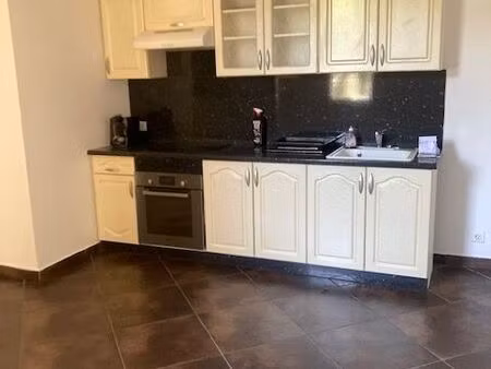 location a l année appartement