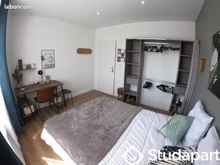 chambre 1 pièce 117 m²