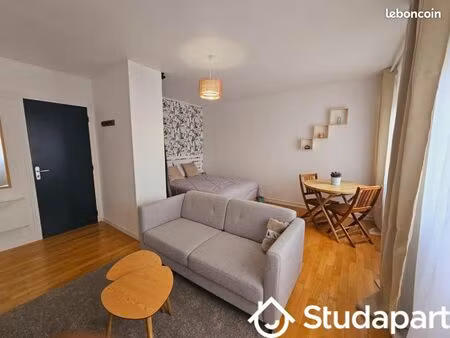 chambre 1 pièce 10 m²