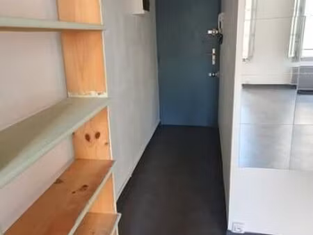 studio 1 pièce 25 m²