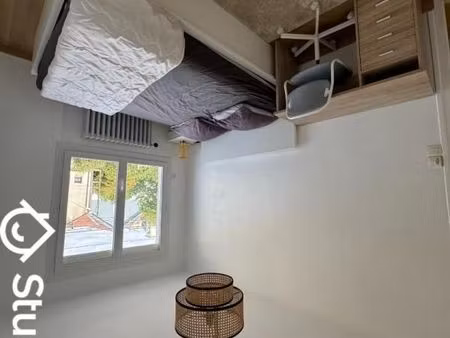 chambre 1 pièce 11 m²
