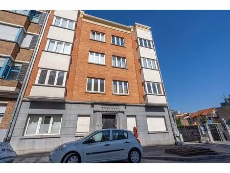 appartement à louer à rue du sceptre 12 ixelles (vbe42807)