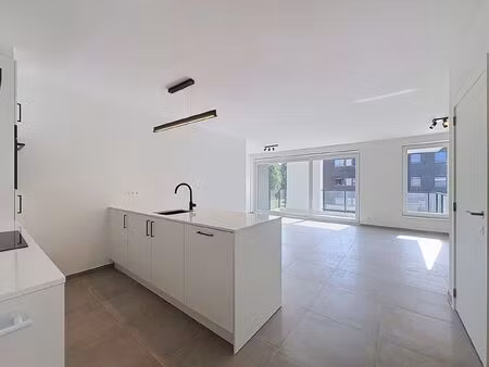 appartement à louer à celine dangottestraat 25 oostakker (rbw36234)
