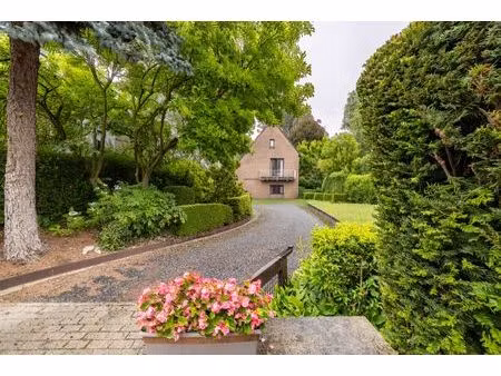 villa à vendre avec garage et terrasse   uccle (vbe42796)