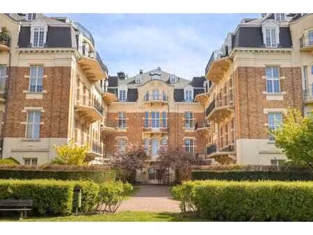 penthouse de haut standing au bois de la cambre