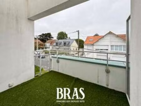 location appartement 2 pièces bord de mer à pornichet sainte-marguerite (44380) : à louer 