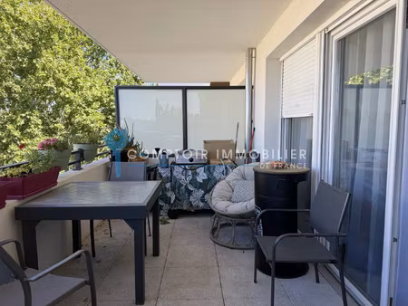 à vendre superbe appartement 3 pièces avec grande terrasse