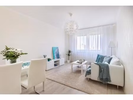 t3 avec loggia dans résidence neuve- interlocuteur chinois