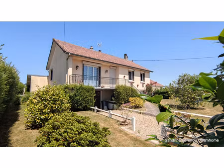 une maison pensée pour les moments de bonheur en famille  au cœur de la campagne normande