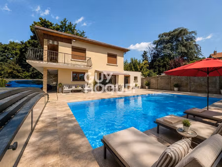 vente maison 8 pièces 194 m² décines-charpieu (69150)