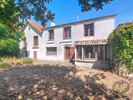 maison vieillevigne 6 pièces 146 m²