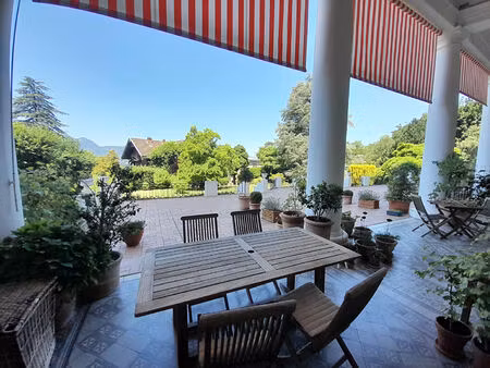 aix les bains  t4 de 178 m² dans un ancien palace