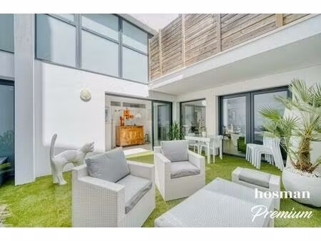 comme une maison… bel appartement de standing avec patio de 27 m² – la rochelle centre