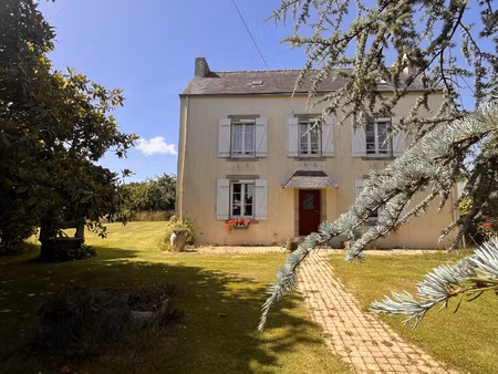 corps de ferme maison + dépendances en pierre quimper